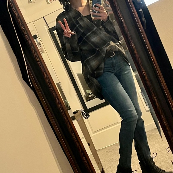 Meet your Posher, Faith - Picture 7 of 16